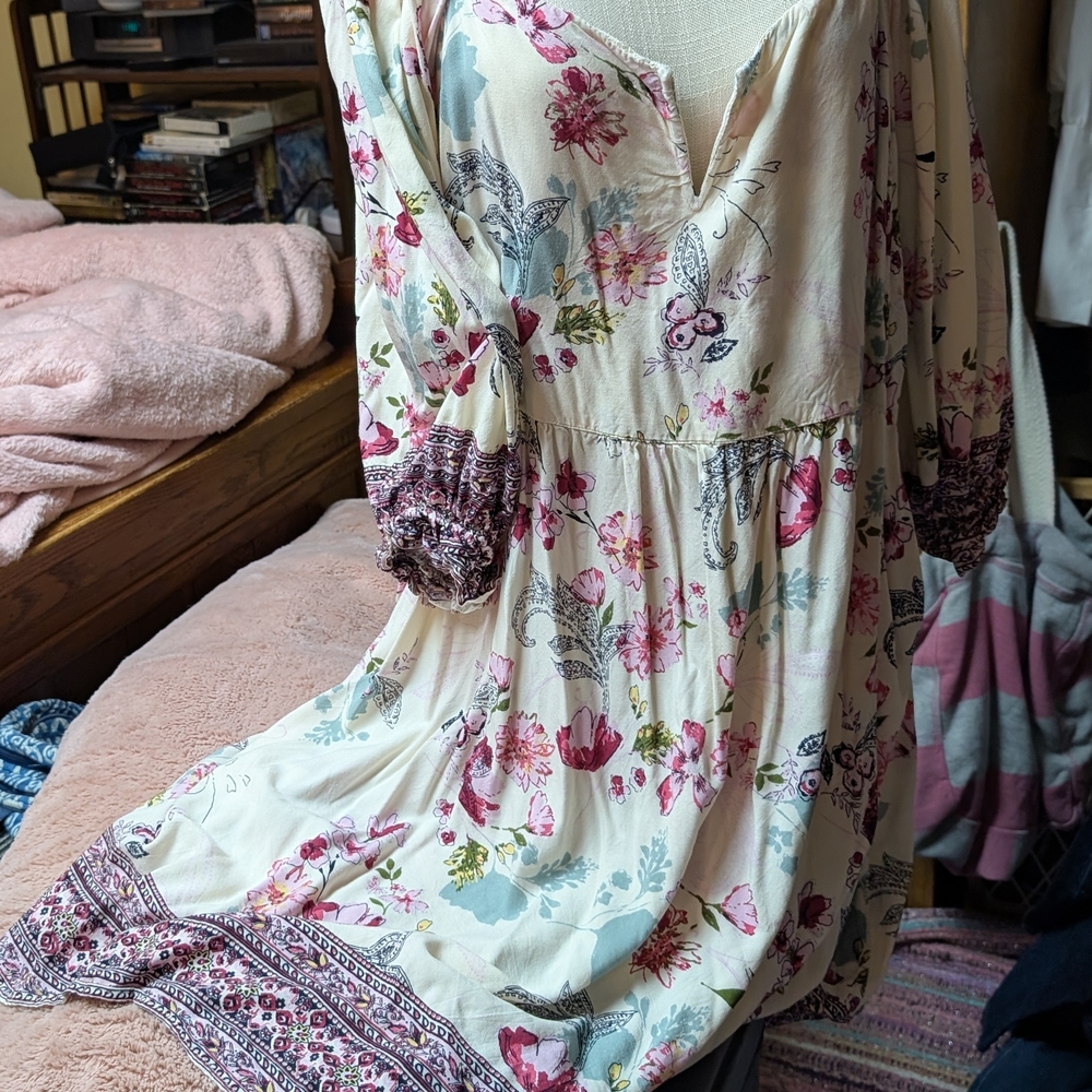 Angie Long Sleeve Floral Dress in Pink and Cream
